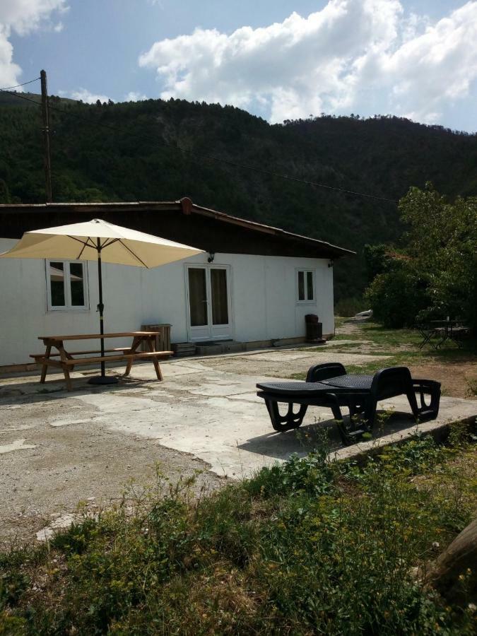La Ferme Des Cailletiers Chez Marco Villa Luceram Exterior photo
